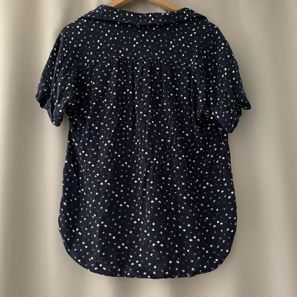 Universal Thread Blouse - Picture 3 of 3